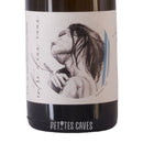 Between two waters 2021 - vin de France - Laura Aillaud zoom chez petites caves